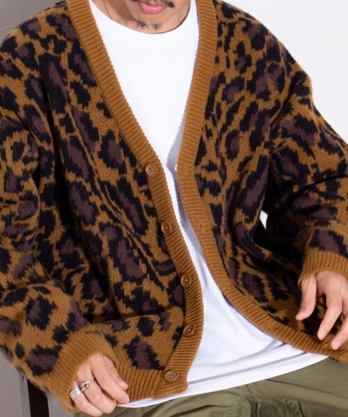GLOSTER(グロスター)の「【限定展開】モヘヤライクカーディガン(グラデーション/ジオメトリック/チェック/レオパード)(カーディガン/ボレロ・メンズ・グレー/ブルー/ブラック系その他/ブラック系その他2/グリーン/キャメル/ベージュ/オレンジ・M/L/XL)」の7枚目の写真