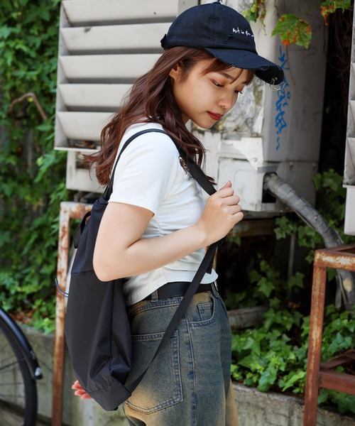 SPINNS(スピンズ)の「ナイロンナップサック(バックパック/リュック・メンズ・グレー/ブラック・ONESIZE)」の15枚目の写真