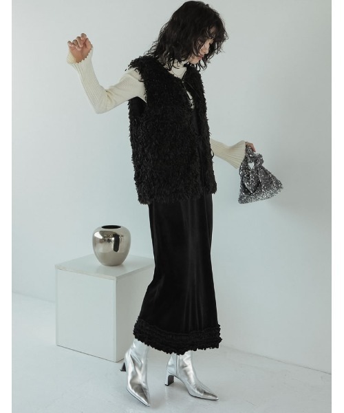 低身長サイズ有]深Vネック裾フリルベロアワンピース（ワンピース）｜Re