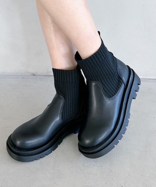 Loueme(ルエム)の「ボリュームソールソックスブーツ(ブーツ・レディース・アイボリー/ブラック・23.5cm/24.5cm)」の3枚目の写真
