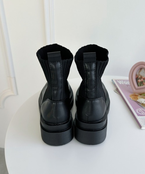 Loueme(ルエム)の「ボリュームソールソックスブーツ(ブーツ・レディース・アイボリー/ブラック・23.5cm/24.5cm)」の13枚目の写真