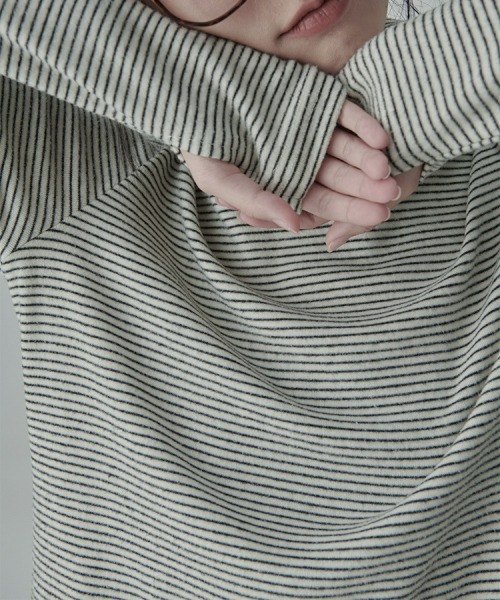 gossip!ロサンゼルス(ゴシップロサンゼルス)の「ボーダー柄 タートルネック 長袖トップス 日常&シンプル(Tシャツ/カットソー・レディース・ホワイト/ブラック・FREE)」の10枚目の写真