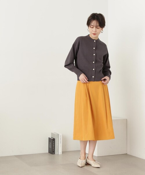 N.（N. Natural Beauty Basic）（エヌエヌナチュラルビューティーベーシック）の「◆パールボタンカノコニットカーディガン（カーディガン/ボレロ・レディース・オフホワイト/チャコール/レッド・MEDIUM）」の4枚目の写真