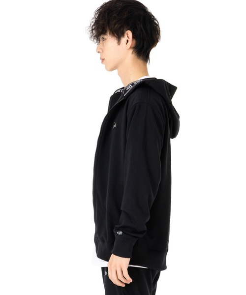 NEW ERA（ニューエラ）の「ニューエラ パフォーマンスアパレル パーカージップアップ 吸汗速乾性（パーカー・メンズ・ブラック・XXL/XL/L/M）」の7枚目の写真