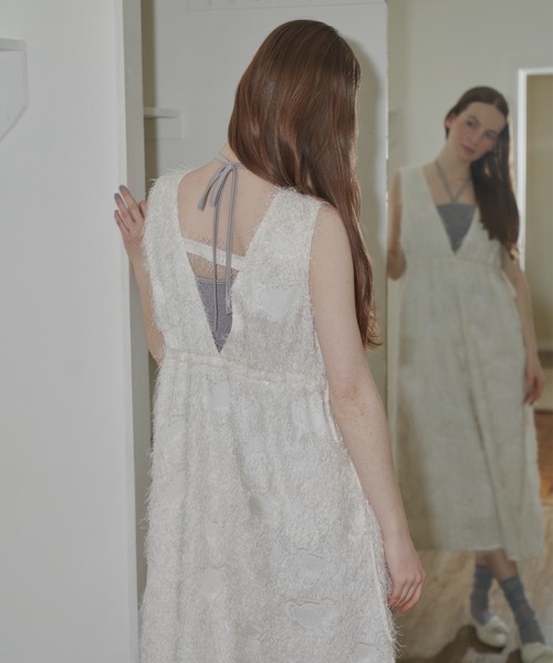 idem(イデム)の「fringe muse jumper skirt/フリンジジャンスカ(ワンピース・レディース・ブラック/アイボリー・FREE)」の4枚目の写真