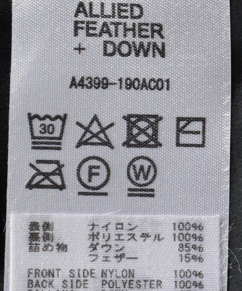 ALLIED FEATHER+DOWN(アライドフェザーダウン)の「【ALLIED FEATHER&DOWN】 Bulky Down マフラー(マフラー・メンズ・ベージュ/ブラック・FREE)」の16枚目の写真