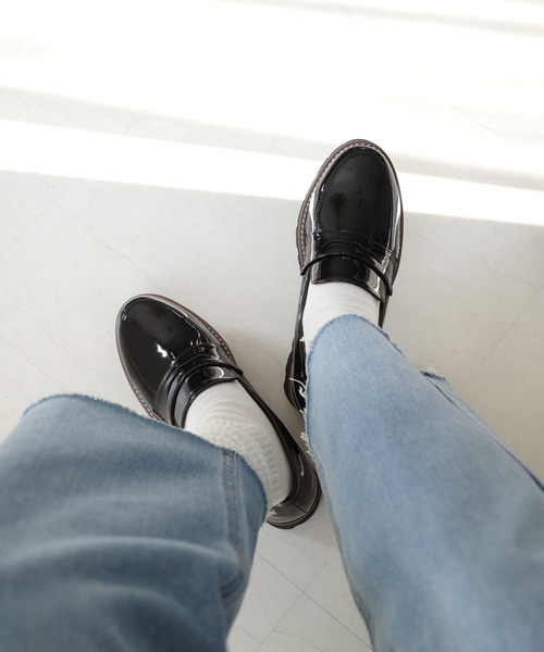 AmiAmi(アミアミ)の「軽量!厚底トラックソールコインローファー(ローファー・レディース・ブラック系その他/ブラック/ブラック系その他2/ブラック系その他3・L/LL/M/S/SS)」の6枚目の写真