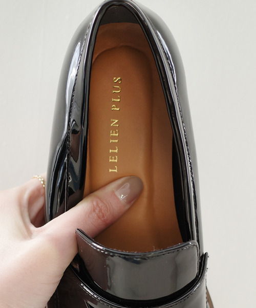 AmiAmi(アミアミ)の「軽量!厚底トラックソールコインローファー(ローファー・レディース・ブラック系その他/ブラック/ブラック系その他2/ブラック系その他3・L/LL/M/S/SS)」の20枚目の写真