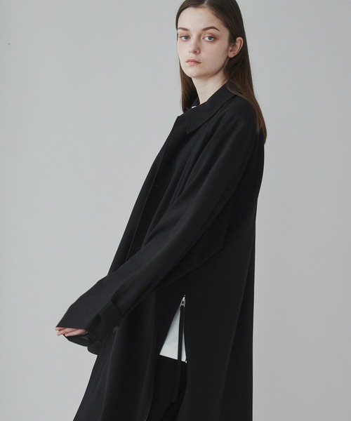 LUCY（ルーシー）の「LUCY/TRルーズステンカラーコート（トレンチコート・メンズ・ブラック・MEDIUM/LARGE）」の22枚目の写真