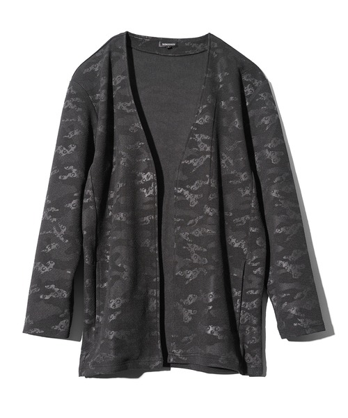 SOMEDIFF（サムディフ）の「【SOMEDIFF】フクレ型押し総柄カレンダー加工ボタンレスカーデディガン メンズ（カーディガン/ボレロ・メンズ・ブラック/ネイビー・M/L/XL）」の3枚目の写真