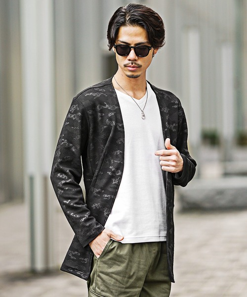 SOMEDIFF（サムディフ）の「【SOMEDIFF】フクレ型押し総柄カレンダー加工ボタンレスカーデディガン メンズ（カーディガン/ボレロ・メンズ・ブラック/ネイビー・M/L/XL）」の6枚目の写真