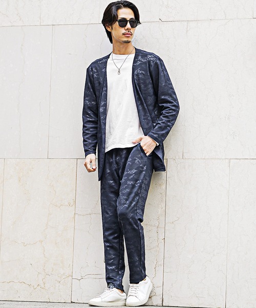 SOMEDIFF（サムディフ）の「【SOMEDIFF】フクレ型押し総柄カレンダー加工ボタンレスカーデディガン メンズ（カーディガン/ボレロ・メンズ・ブラック/ネイビー・M/L/XL）」の10枚目の写真