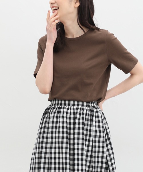 Honeys（ハニーズ）の「半袖オーガニッククルーネックＴシャツ（Tシャツ/カットソー・レディース・イエロー/スミクロ/ピンク/ブラウン/オフホワイト/ブラック/サックスブルー/グレイッシュベージュ/ブルー・S/M/L/LL）」の4枚目の写真