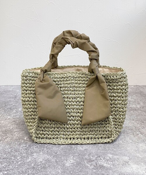 fredy emue（フレディエミュ）の「リボンハンドルペーパースクエアトートバッグ（トートバッグ・レディース・ブラック/ベージュ・FREE）」の7枚目の写真