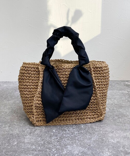 fredy emue（フレディエミュ）の「リボンハンドルペーパースクエアトートバッグ（トートバッグ・レディース・ブラック/ベージュ・FREE）」の8枚目の写真