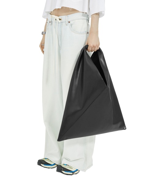MM6 Maison Margiela(エムエムシックス メゾン マルジェラ)の「CLASSIC JAPANESE HANDBAG(ハンドバッグ・レディース・ブラック・ONE SIZE)」の7枚目の写真