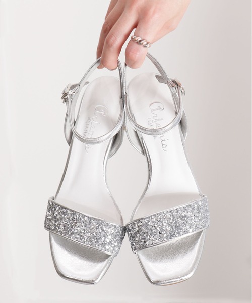 artemis by DIANA(アルテミスバイダイアナ)の「グリッターストラップサンダル(サンダル・レディース・ブラック/ゴールド/ブラック×ブラック/シルバー/シルバー系その他・S/M/L/XL)」の6枚目の写真