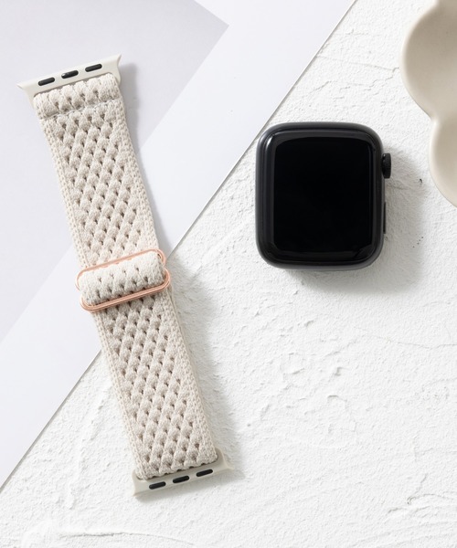 emonique（エモニーク）の「ナイロン編み FABRIC Apple Watch バンド スマートウォッチバンド【38/40/41/42/44/45/49mm対応】（デジタル腕時計・レディース・スモークピンク/オフホワイト/ブラック/アーミー/パープル系その他/ダークグレー/モスグリーン・42/38）」の2枚目の写真