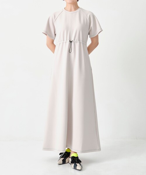 CITY TOKYO（シティトウキョウ）の「＜手洗い可能＞＜UVカット＞＜伸縮性・接触冷感＞アクアスーティングドロストリラックスワンピース（ワンピース・レディース・ブラック/ライトグレー/サックスブルー・1/2）」の18枚目の写真