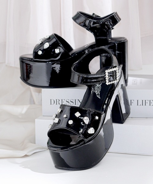LOVEHUNTER(ラブハンター)の「LOVE HUNTER / ビジュー付き 厚底アンクルストラップサンダル 軽量 プラットフォーム ボリュームソール バレエコア 量産型 美脚 (1687)(サンダル・レディース・ブラック/ブラック系その他・S/M/L/LL)」の1枚目の写真