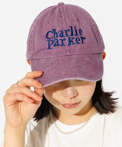 Rouge vif la cle(ルージュヴィフラクレ)の「【BLUESCENTRIC / ブルースセントリック】刺繍 / LOGO CAP / ロゴキャップ / ミュージシャンモチーフ(キャップ・レディース・ブルー/チャコールグレー/パープル/レッド/ホワイト・フリー)」の4枚目の写真