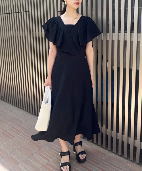 natural couture(ナチュラルクチュール)の「【mamamo】ギャザーフリルカシュクールワンピース(ワンピース・レディース・ブラック/グレー/その他1・FREE)」の2枚目の写真