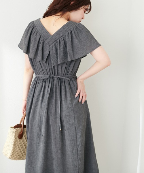 natural couture(ナチュラルクチュール)の「【mamamo】ギャザーフリルカシュクールワンピース(ワンピース・レディース・ブラック/グレー/その他1・FREE)」の11枚目の写真