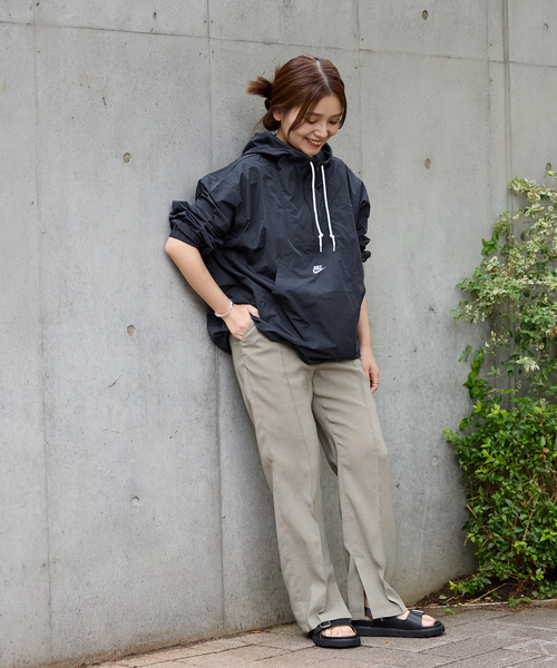 NIKE（ナイキ）の「【NIKE/ ナイキ】クラブMARINAアノラックジャケット FN3893（その他アウター・レディース・ブラック/ホワイト・LARGE）」の3枚目の写真