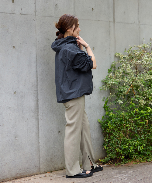 NIKE（ナイキ）の「【NIKE/ ナイキ】クラブMARINAアノラックジャケット FN3893（その他アウター・レディース・ブラック/ホワイト・LARGE）」の7枚目の写真