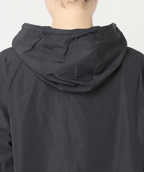 NIKE（ナイキ）の「【NIKE/ ナイキ】クラブMARINAアノラックジャケット FN3893（その他アウター・レディース・ブラック/ホワイト・LARGE）」の16枚目の写真