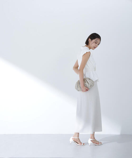 NATURAL BEAUTY BASIC（ナチュラルビューティーベーシック）の「◇バイアスナロースカート（スカート・レディース・ベージュ/グレー・MEDIUM）」の13枚目の写真