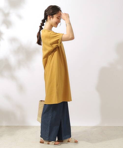 SHOO・LA・RUE（シューラルー）の「◆【汗ジミ防止/UV】夏も好きな色を着よう 欲ばりチュニックワンピース（チュニック・レディース・マスタード/ホワイト/チャコールグレー・02/03/04）」の19枚目の写真