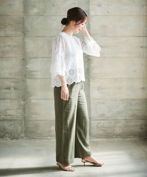 le.coeur blanc（ルクールブラン）の「カットワークレースフレアスリーブブラウス（シャツ/ブラウス・レディース・オフホワイト/マスタード/ブラック・38）」の4枚目の写真