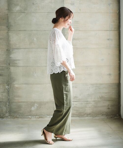 le.coeur blanc（ルクールブラン）の「カットワークレースフレアスリーブブラウス（シャツ/ブラウス・レディース・オフホワイト/マスタード/ブラック・38）」の5枚目の写真