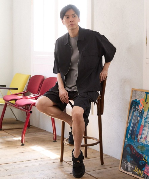 LAKOLE（ラコレ）の「吸水速乾ドットドライ4WAYシャツ / 129929（シャツ/ブラウス・メンズ・ブラック/セージグリーン/ブルー・MEDIUM/LARGE/X-LARGE）」の4枚目の写真