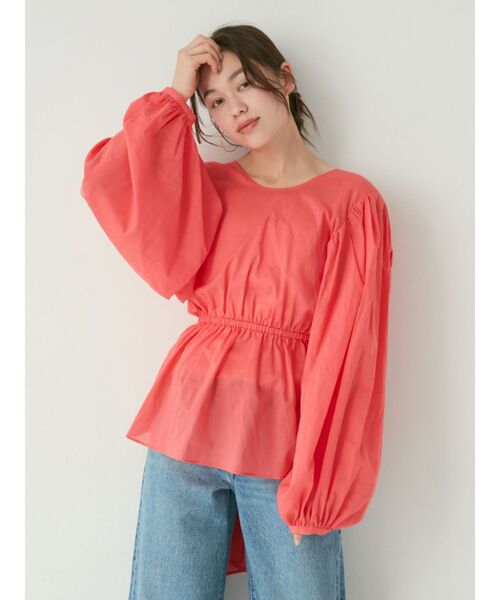 Ungrid（アングリッド）の「バックオープンボリュームブラウス（シャツ/ブラウス・レディース・オフホワイト/レッド/ブラック・FREE）」の12枚目の写真