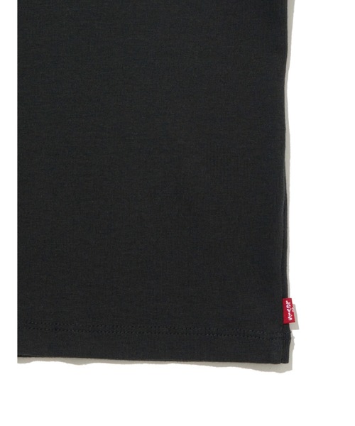 Levi's(リーバイス)の「Levi's/リーバイス エッセンシャル SPORTY Tシャツ ブラック VINTAGE(Tシャツ/カットソー・レディース・ブラック・XS/S/M)」の4枚目の写真