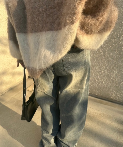nemne store(ネンネストア)の「ダメージデニムパンツ(デニムパンツ・レディース・ブルー/ブラック・MEDIUM/SMALL)」の9枚目の写真