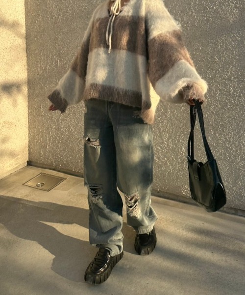 nemne store(ネンネストア)の「ダメージデニムパンツ(デニムパンツ・レディース・ブルー/ブラック・MEDIUM/SMALL)」の8枚目の写真