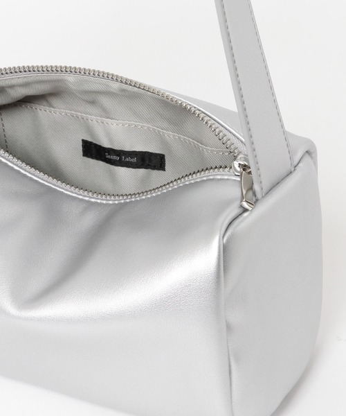 URBAN RESEARCH Sonny Label（アーバンリサーチサニーレーベル）の「エコレザーミニショルダーバッグ（ショルダーバッグ・レディース・シルバー/ブラック/ライトグレー・ONE）」の11枚目の写真
