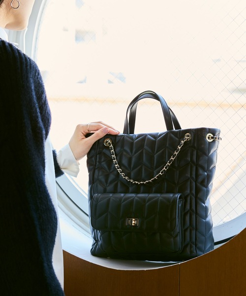 【セール】チェーンショルダーストラップ付属 外ポケット付きキルティングバッグ(トートバッグ)|artemis by DIANA(アルテミスバイダイアナ) 【セール】チェーンショルダーストラップ付属 外ポケット付きキルティングバッグ(トートバッグ)|artemis by DIANA(アルテミスバイダイアナ)