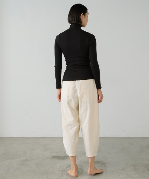 PALM（パーム）の「PALM CUP RIB TURTLE NECK（Tシャツ/カットソー・レディース・カーキ/ブラック/ベージュ・FREE）」の8枚目の写真