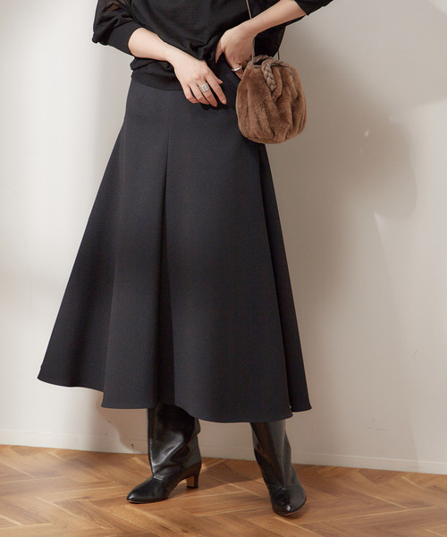 journal standard L'essage（ジャーナルスタンダードレサージュ）の「フォルムフレアスカート（スカート・レディース・ブラック/ネイビー・38/36）」の2枚目の写真