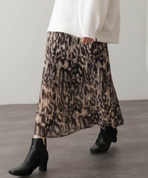 Bou Jeloud（ブージュルード）の「アニマルプリーツスカート（スカート・レディース・ブラウン/グレー・FREE）」の5枚目の写真