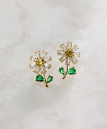 《WEB限定/ジルコニア使用》お花/フラワー/デイジーピアス