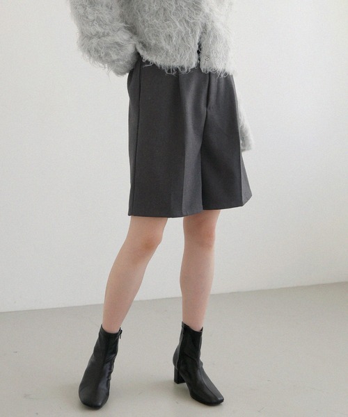 LIAN（リアン）の「ツイルタックショートパンツ（その他パンツ・レディース・ブラック/チャコールグレー/ブラウン・FREE）」の3枚目の写真