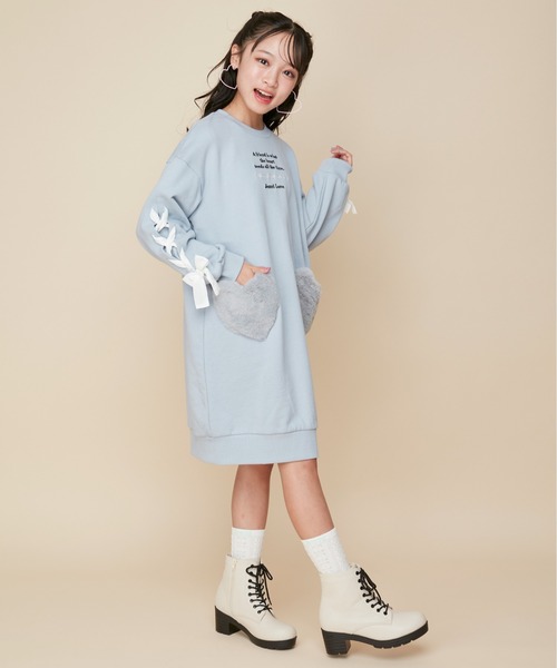 JENNI love（ジェニィラブ）の「【コットン100％】そでレースアップトレーナーワンピ（ワンピース・キッズ・ピンク/サックスブルー/ブラック・130cm/140cm/150cm/160cm）」の11枚目の写真