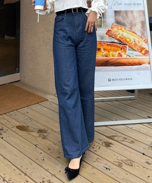 efill(エフィル)の「オーバーサイズ デニムパンツ(デニムパンツ・レディース・ネイビー・FREE)」の1枚目の写真