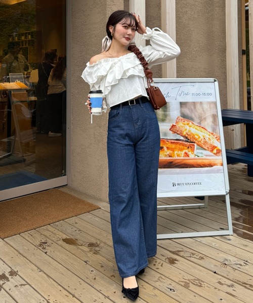 efill(エフィル)の「オーバーサイズ デニムパンツ(デニムパンツ・レディース・ネイビー・FREE)」の8枚目の写真