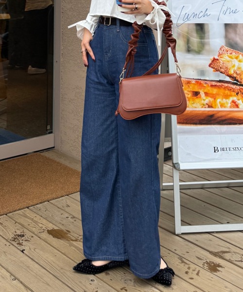 efill(エフィル)の「オーバーサイズ デニムパンツ(デニムパンツ・レディース・ネイビー・FREE)」の3枚目の写真